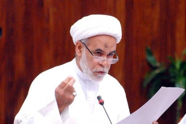 حکم حبس یکی دیگر از علمای بحرین توسط رژیم آل خلیفه