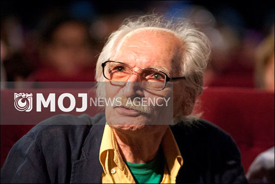 امروز؛ جشن ۷۷ سالگی محمود دولت آبادی در تئاترشهر