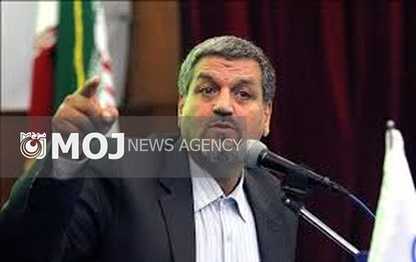 چک سفید امضا برای حمایت از روحانی نمی دهیم / برخورد با خبرنگاران نادرست است
