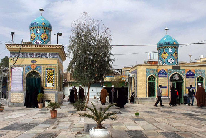 2 هزار نفر از خیمه معرفت مزار مقدس شیخان بازدید می نمایند