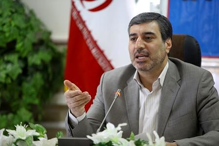 توزیع «بنکارت» نان بین مددجویان از محل جمعآوری کفارات