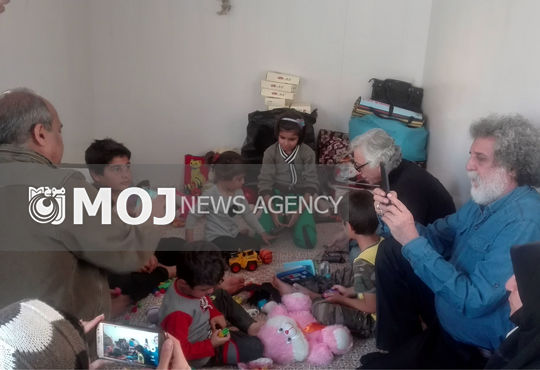 هنرمندان لرستانی سینمای ایران به دیدار زلزلهزدگان کرمانشاه رفتند