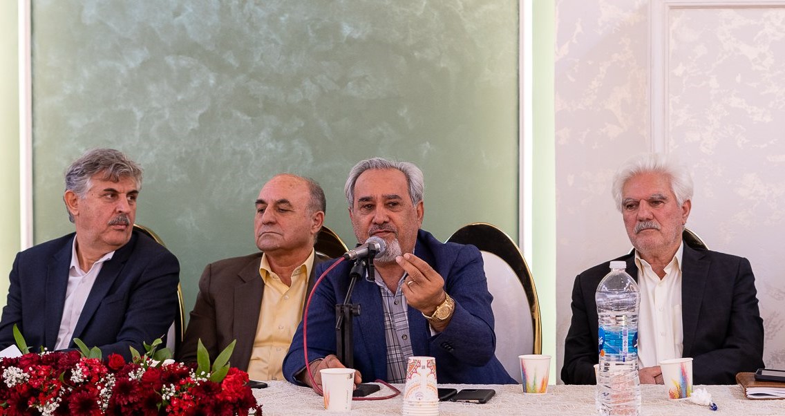 پازوکی عضو ائتلاف تحول و شفافیت در انتخابات اتاق بازرگانی قزوین4 (2)