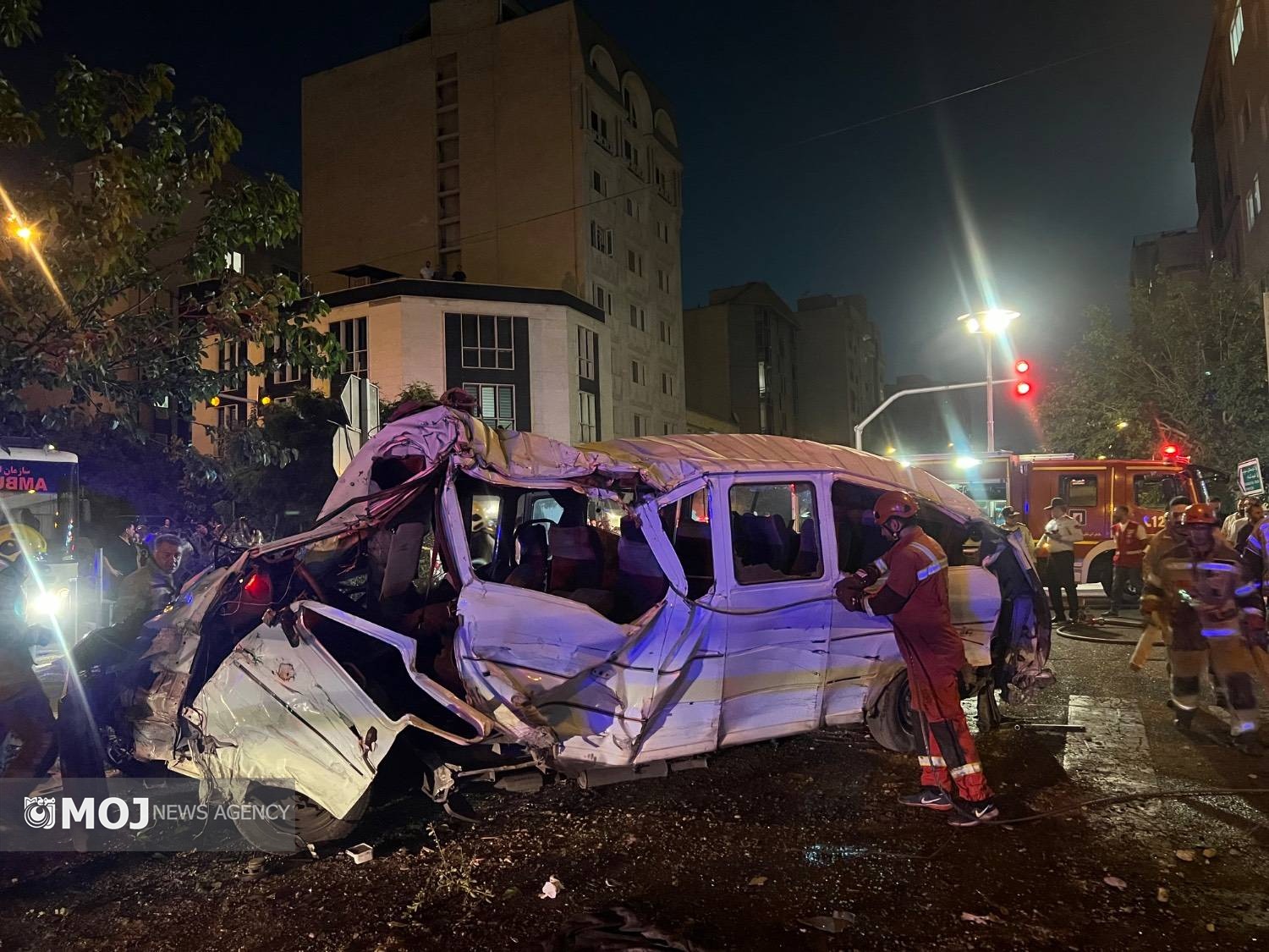 واژگونی مینی بوس