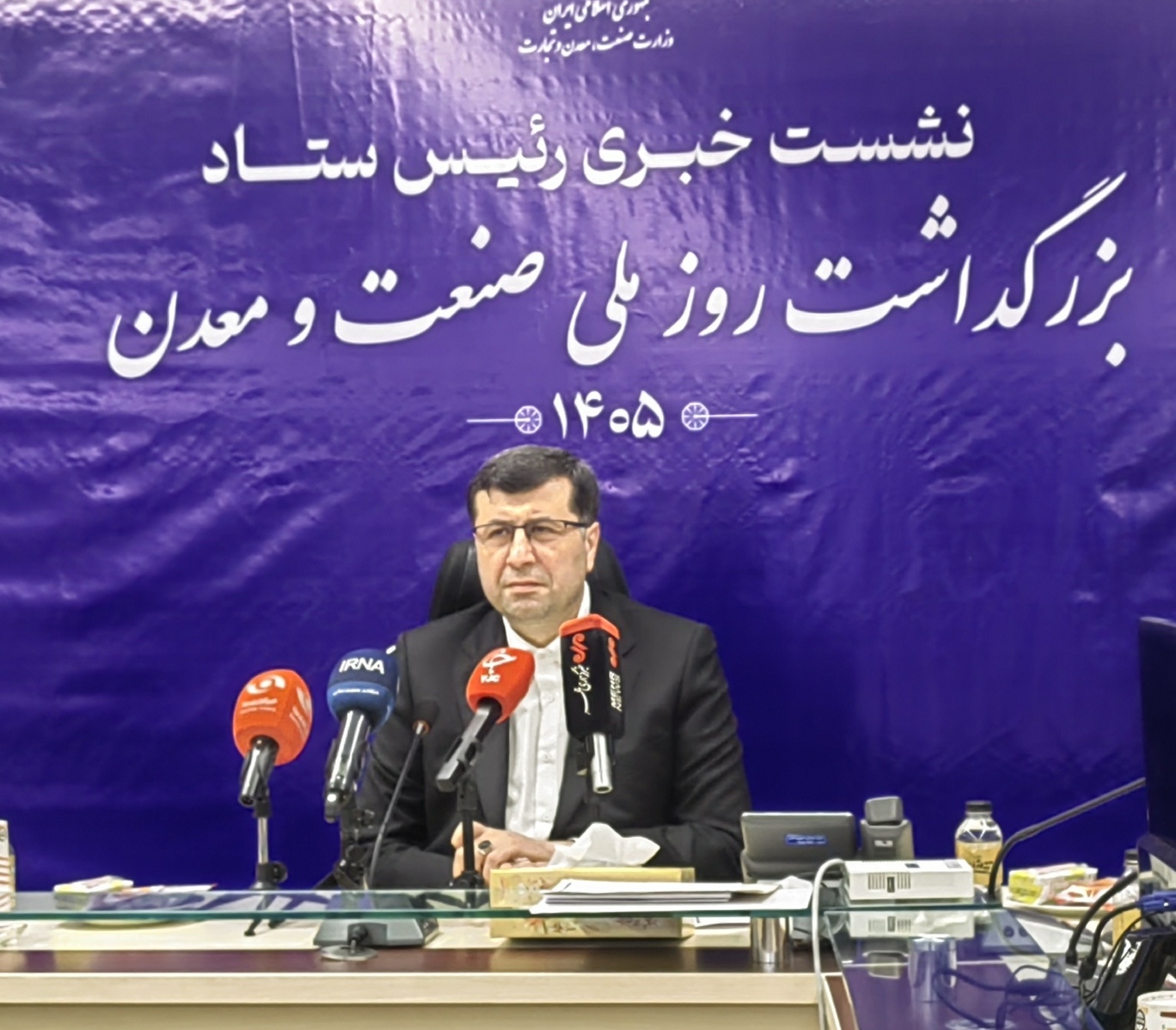 مشاور وزیر صمت 