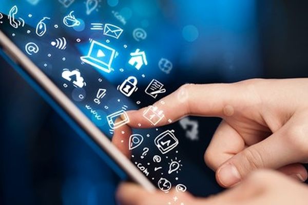 خبرنگاران هدیه اینترنت خود را دریافت کردند