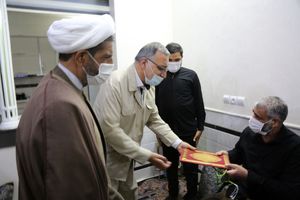 تکریم خانواده شهدا تکریم ارزش‌های دفاع مقدس است