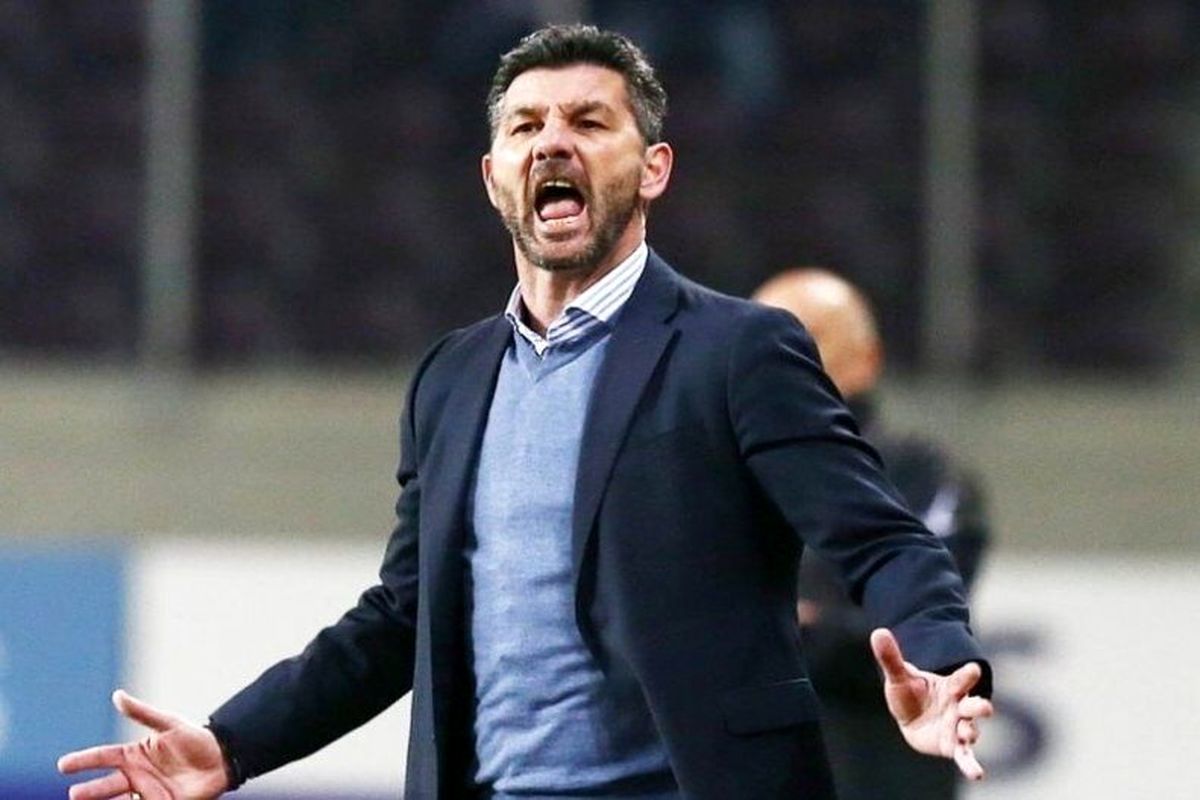 سرمربی گل گهر