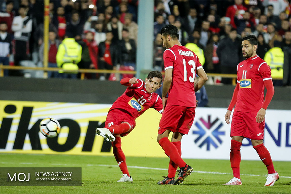 دیدار تیم های فوتبال پرسپولیس ایران و نسف قارشی ازبکستان