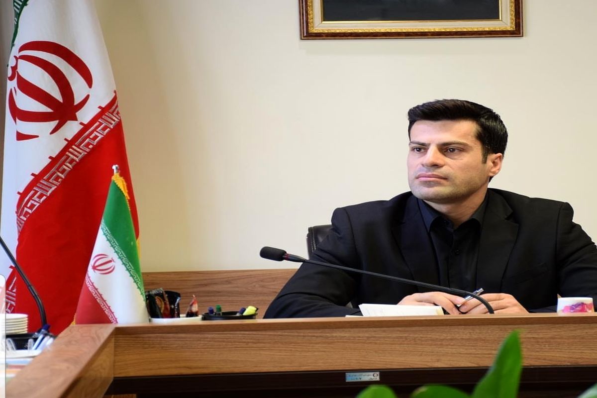 مهدی آزادواری