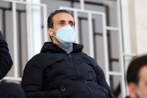 حواشی آخرین روز ثبت نام انتخابات فدراسیون فوتبال/ علی کریمی در ساختمان فدراسیون فوتبال حاضر شد