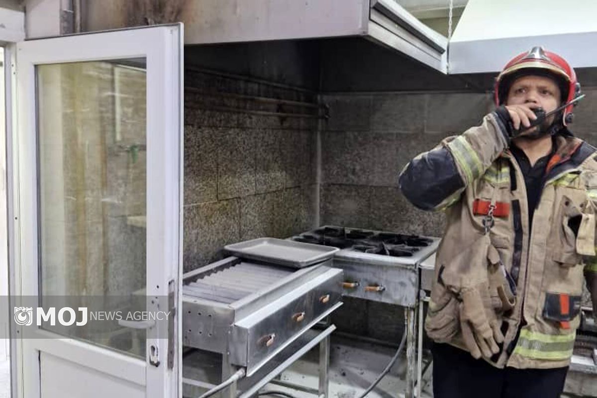 مهار آتش سوزی در کیش