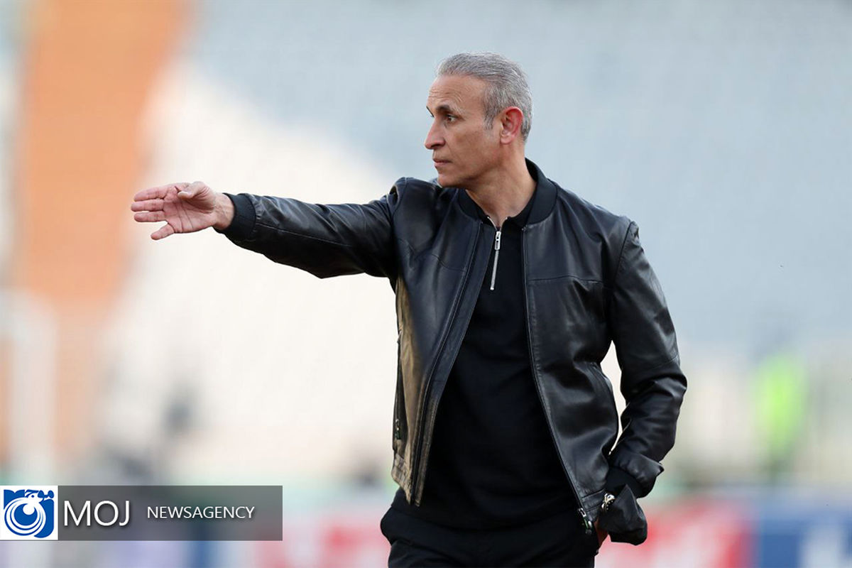 دیدار تیم های فوتبال پرسپولیس و نفت مسجد سلیمان