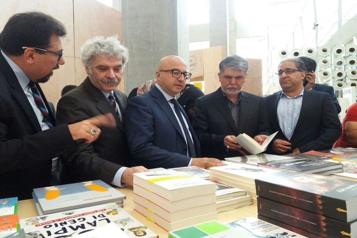 وزیر ارشاد