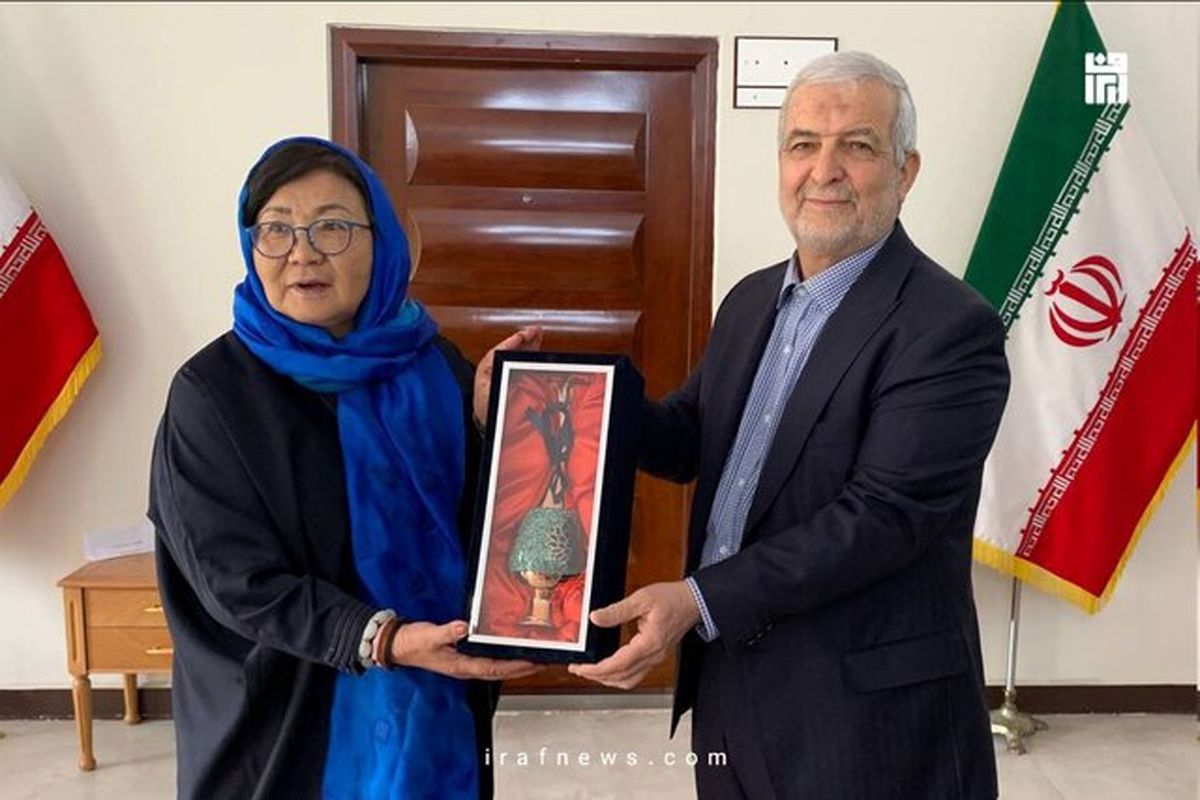 کاظمی قمی، نماینده ویژه رئیس‌جمهور در امور افغانستان در دیدار با رئیس دفتر نمایندگی سازمان ملل متحد در افغانستان