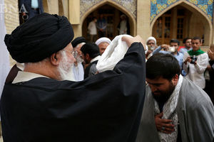 برای یک طلبه نباید هیچ چیز از جمله مقام و موقعیت برایش مهم باشد