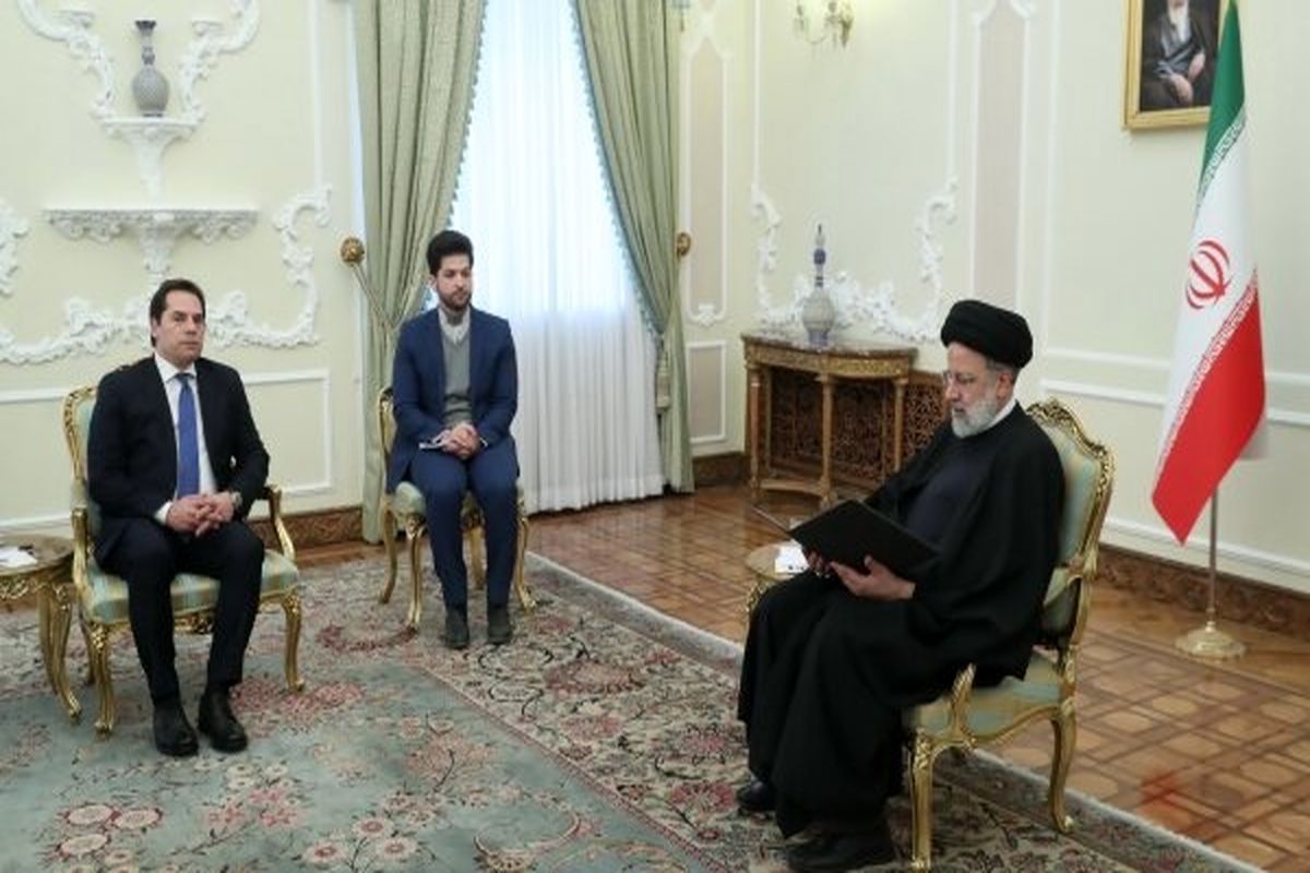 رئیس جمهور و سفیر یونان