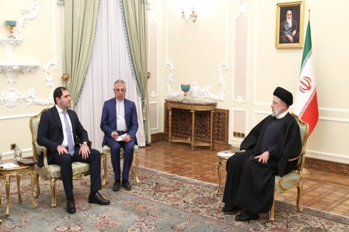 دیدار وزیر دفاع ارمنستان با رئیس جمهور