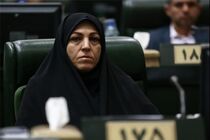 کرباسیان به جدیدترین تئوری ها آگاه است