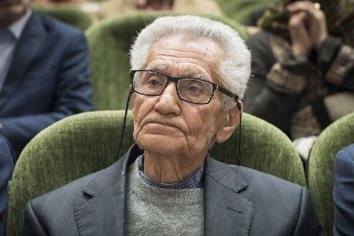 احمد سمیعی گیلانی