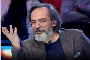 کارن همایونفر چهره  برتر هنر انقلاب در سال ۱۴۰۳ شد+ فیلم