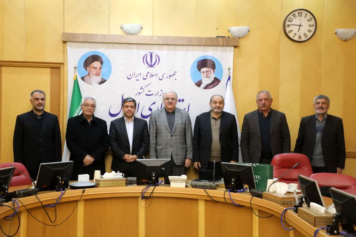 استاندار و روسای محلات شش گانه اردبیل