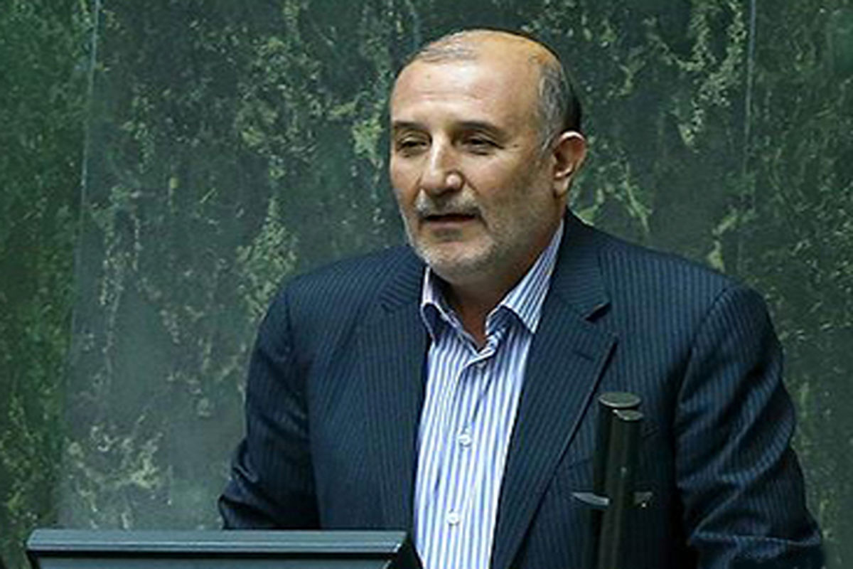 عزیز اکبریان