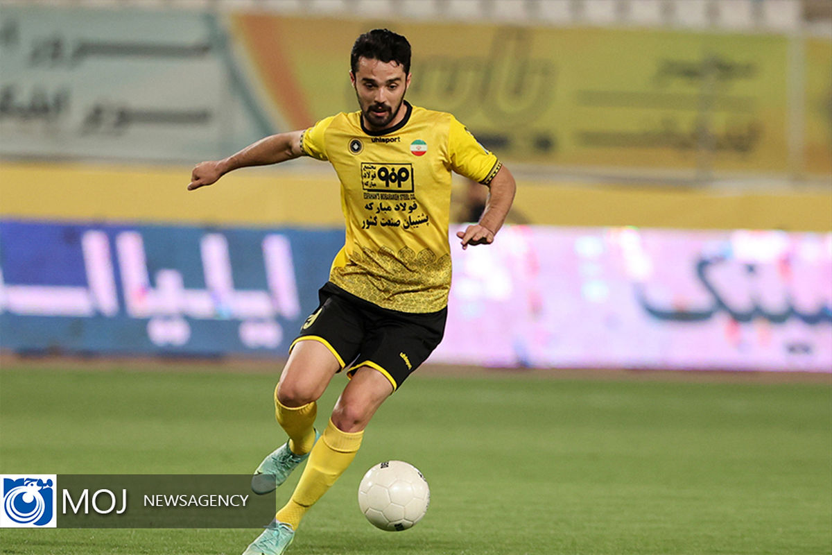  دیدار تیم‌ های فوتبال سپاهان و شهر خودرو