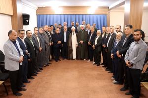 آیت‌الله محمدی لائینی بر شکل‌گیری نظام حکمرانی کشاورزی با الهام از اقتصاد مقاومتی تاکید کرد