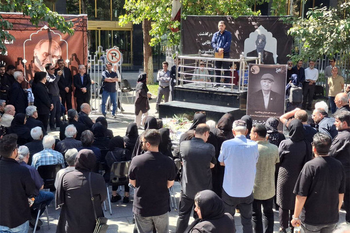 تشییع پیکر دو چهره موسیقی ایران به قطعه هنرمندان بهشت زهرا