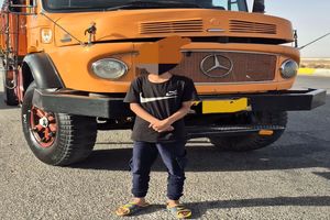 کامیون حامل تجهیزات رایانه‌ای قاچاق در توقیف پلیس هرمزگان