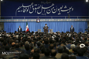 دیدار وزیر و جمعی از کارکنان وزارت اطلاعات با مقام معظم رهبری