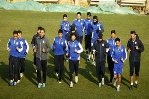 تمرین تیم استقلال با حضور کاپیتان حسینی برگزار شد