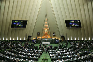  در برخی دستگاه‌های اجرایی به قوانین مربوط به صد سال گذشته استناد می‌شود