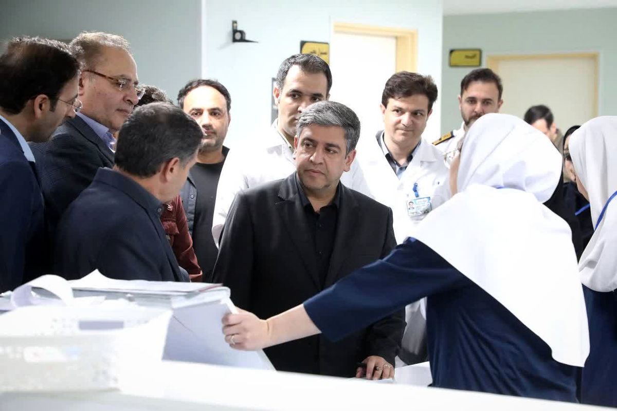 استاندار اردبیل در بازدید از بیمارستان امام رضا