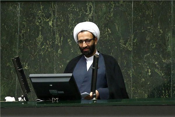 لیست مسئولان دو تابعیتی در اختیار نمایندگان قرار نمی گیرد