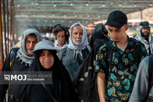 بیش از ۱۶۲ هزار زائر از مرز خسروی گذشتند/ خدمات موکب‌ها و توزیع غذا بدون مشکل