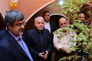 بازدید وزیر میراث‌فرهنگی، گردشگری و صنایع‌دستی از بافت تاریخی ندوشن/ تأکید بر صیانت و بهره‌برداری گردشگری از آثار مذهبی و دفاعی