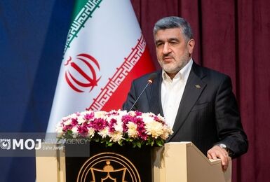 حجت‌اله صیدی بار دیگر بر مسند سازمان بورس باقی ماند
