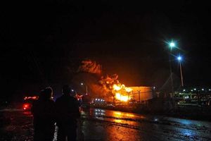 جزئیات آتش‌ سوزی در پالایشگاه آبادان+ فیلم