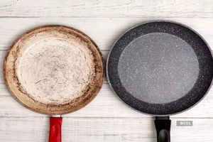 ۶ دلیل برای تجدید نظر در استفاده از تابه های نچسب
