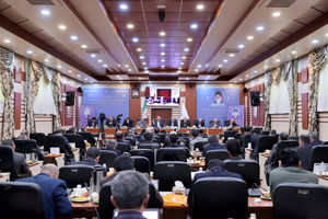 افراد در آموزش و پرورش برای ایفای نقش‌های موثر و جدی تربیت می‌شوند