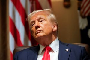 تناقض عجیب ترامپ در مورد ایران/ وقتی رئیس جمهور آمریکا فراموشکار می شود