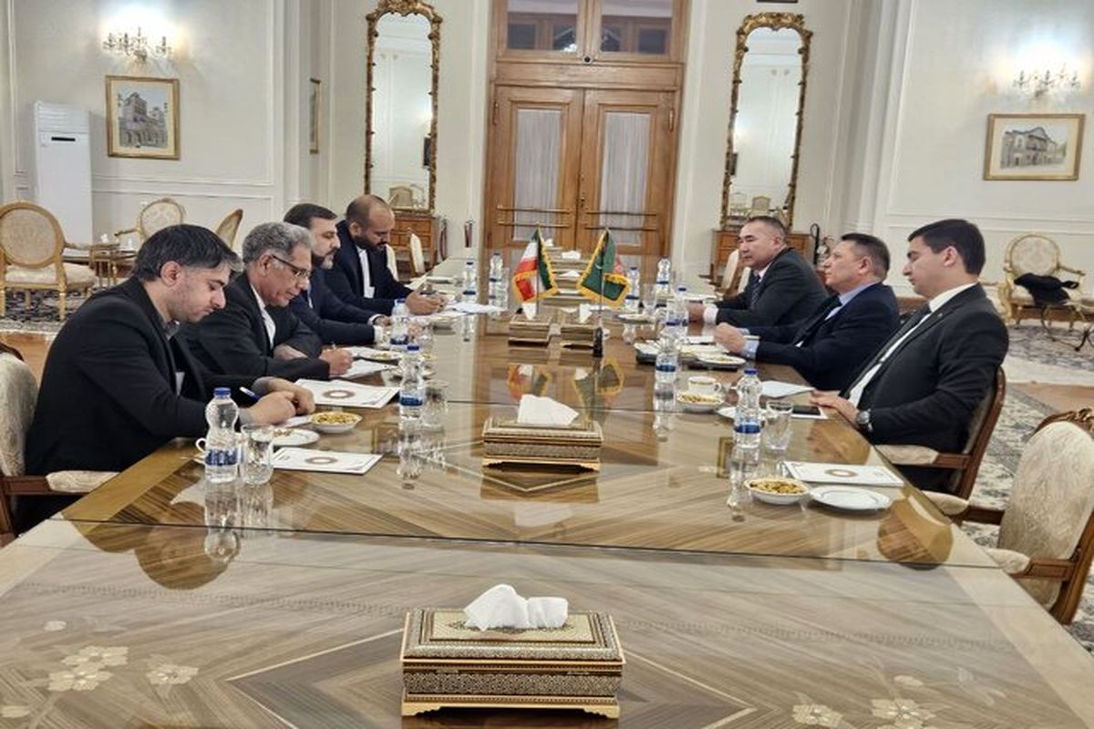 کاظم غریب آبادی