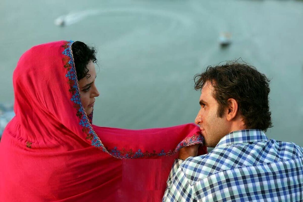 شبی که ماه کامل شد