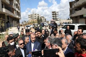 ورود امیرعبداللهیان به لاذقیه و بازدید از خسارات زلزله