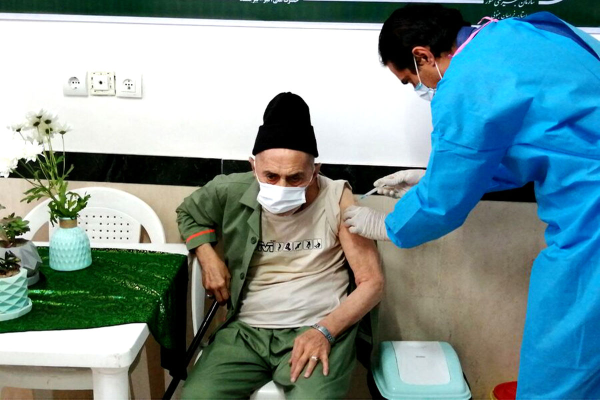 تزریق واکسن در شهرستان تربت جام 