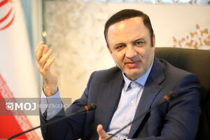 مناطق آزاد، هاب‌های تخصصی صادراتی و ترانزیتی می‌شوند