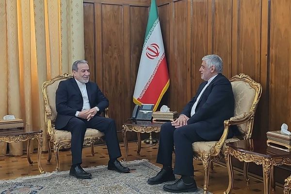 سفیر کشورمان در لبنان با عراقچی گفتگو کرد