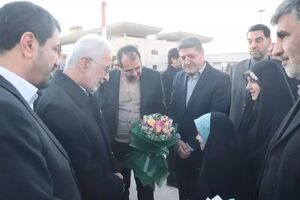 وزیر کشور وارد همدان شد